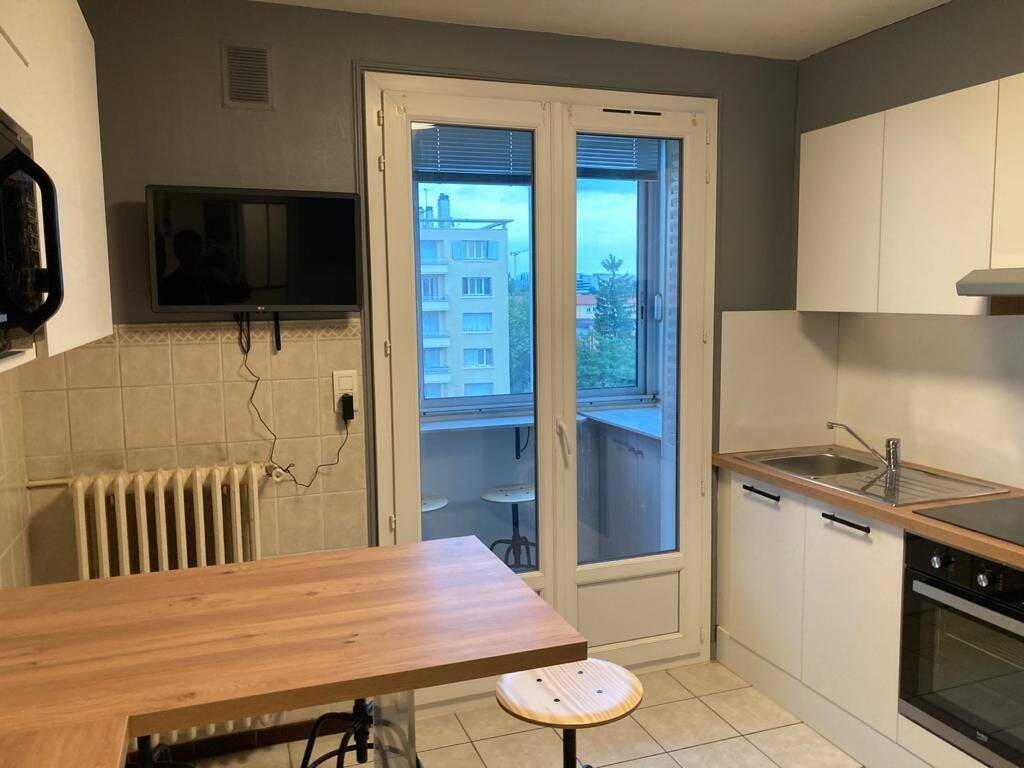 4 pièces 70 m² · à Villeurbanne · 70 m² · 475 €/mois