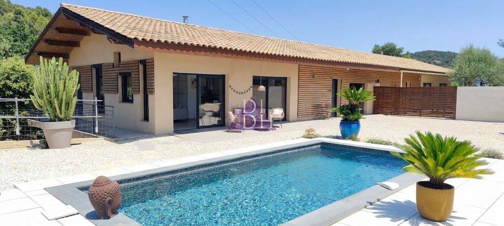 Maison 6 pièces 160 m² · à Hyères · 160 m² · 698 880 €