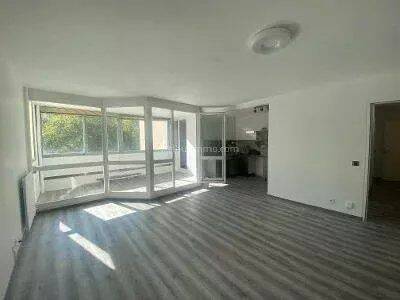 Appartement 5 pièces 101 m² · à Grenoble · 101,2 m² · 112 000 €