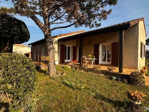 Maison de plain-pied à vendre 245 000 € 4 pièces 3 chambres 115 m² 955 m² de terrain Livron-sur-Drôme 26250