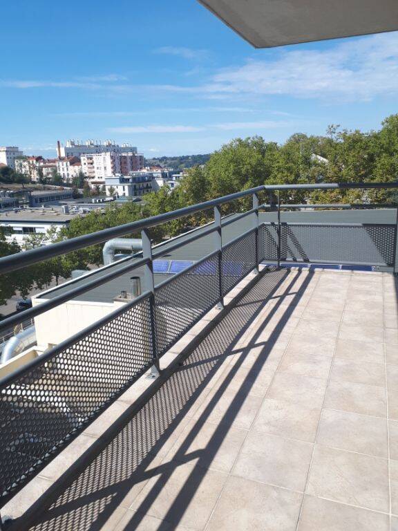 Appartement 3 pièces 75 m² · à Saint-Étienne · 75 m² · 750 €/mois