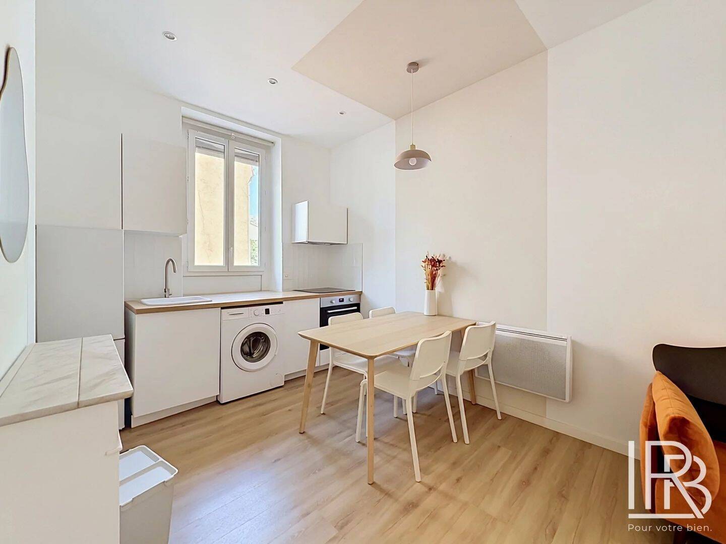 Appartement 2 pièces 26 m² · à Marseille 6ème Arrondissement · 25,6 m² · 722 €/mois