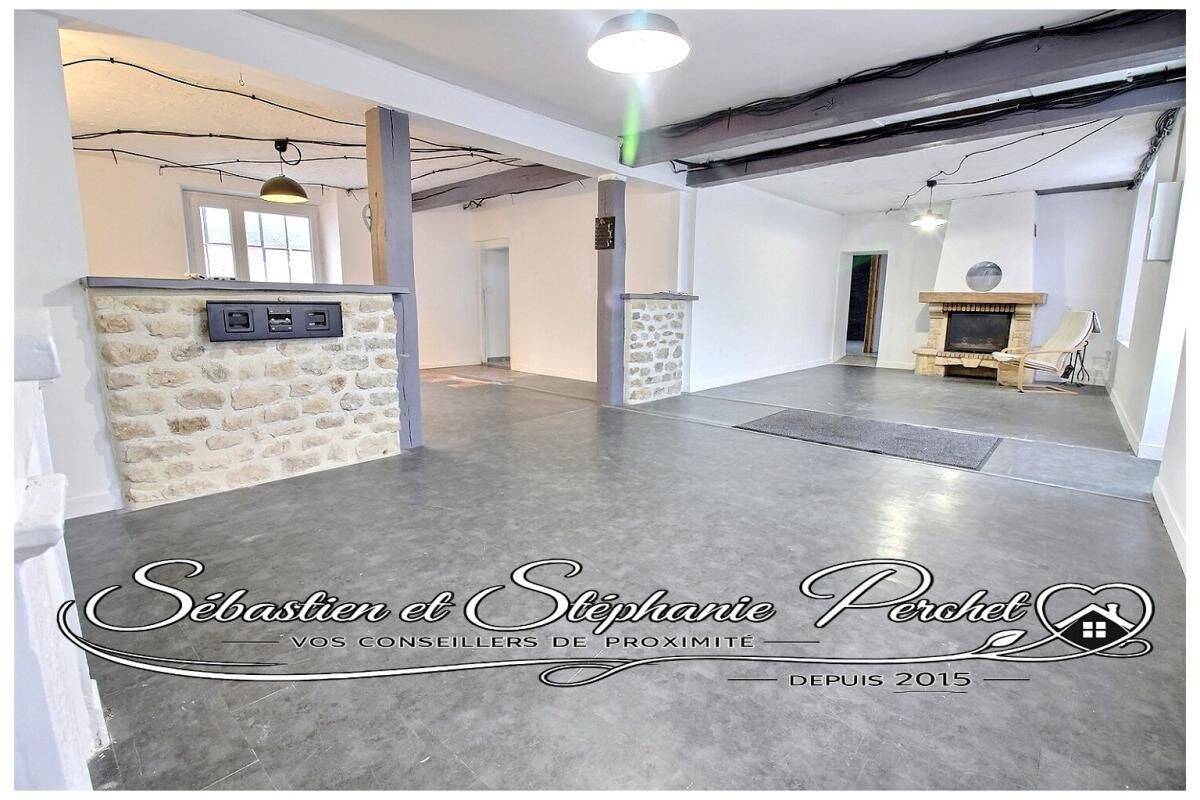 Maison 7 pièces 209 m² · à Orgères-en-Beauce · 209 m² · 142 000 €