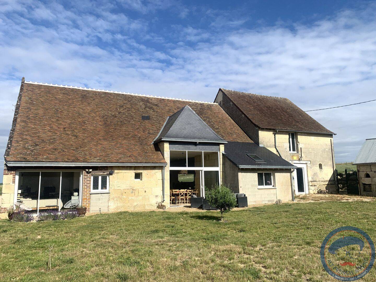 Maison 6 pièces 271 m² · à Montoire-sur-le-Loir · 271 m² · 400 000 €
