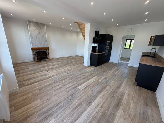 Maison à vendre 241 000 € 6 pièces 4 chambres 125 m² 568 m² de terrain Hermes 60370