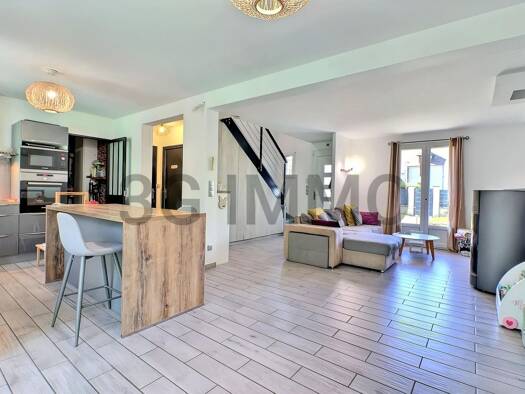 Maison à vendre 339 000 € 7 pièces 4 chambres 154 m² 507 m² de terrain Verneuil-en-Halatte 60550