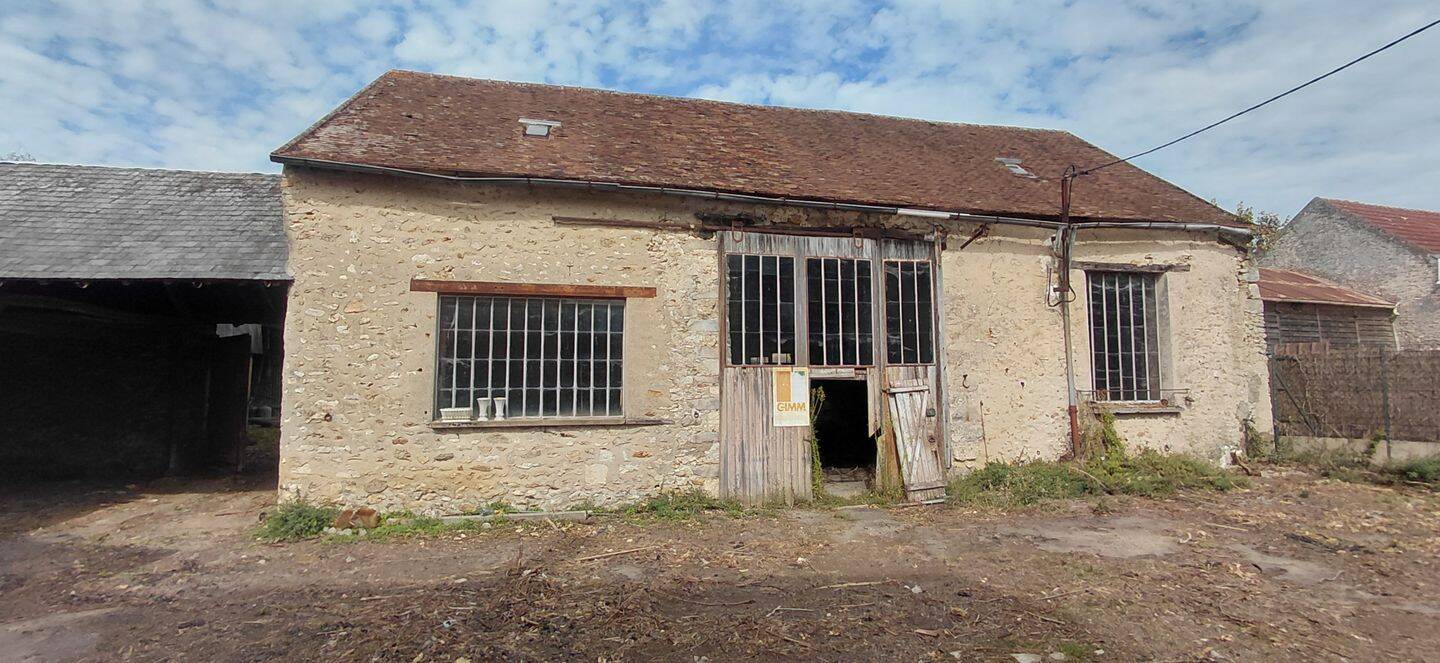 Maison 1 pièce 150 m² · à Garancières-en-Beauce · 150 m² · 118 000 €
