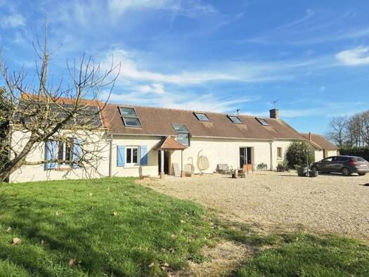 Maison à vendre 369 500 € 5 pièces 4 chambres 23 910 m² de terrain Ouvrouer-les-Champs 45150