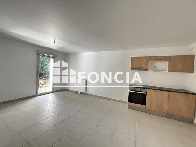Appartement 3 pièces 65 m² · à La Rochelle · 64,6 m² · 941 €
