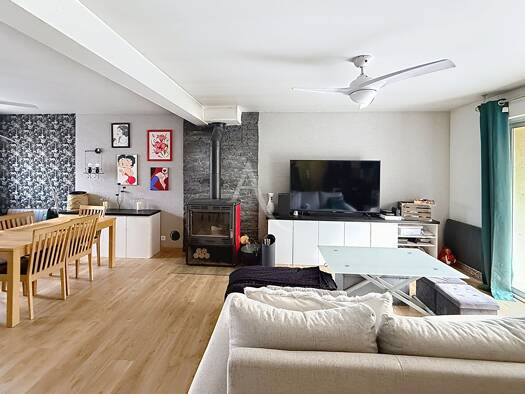 Maison à vendre 275 900 € 5 pièces 4 chambres 106 m² 611 m² de terrain Villevêque 49140