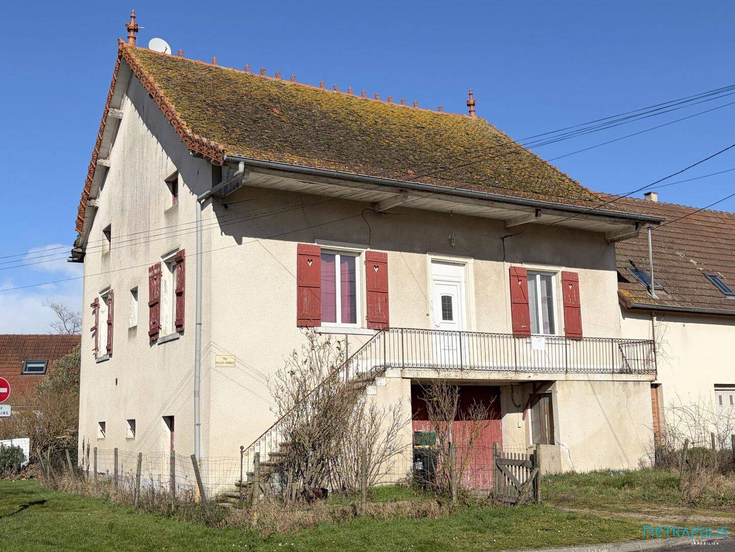 Maison 3 pièces 114 m² · à Saint-Ambreuil · 114,3 m² · 145 000 €