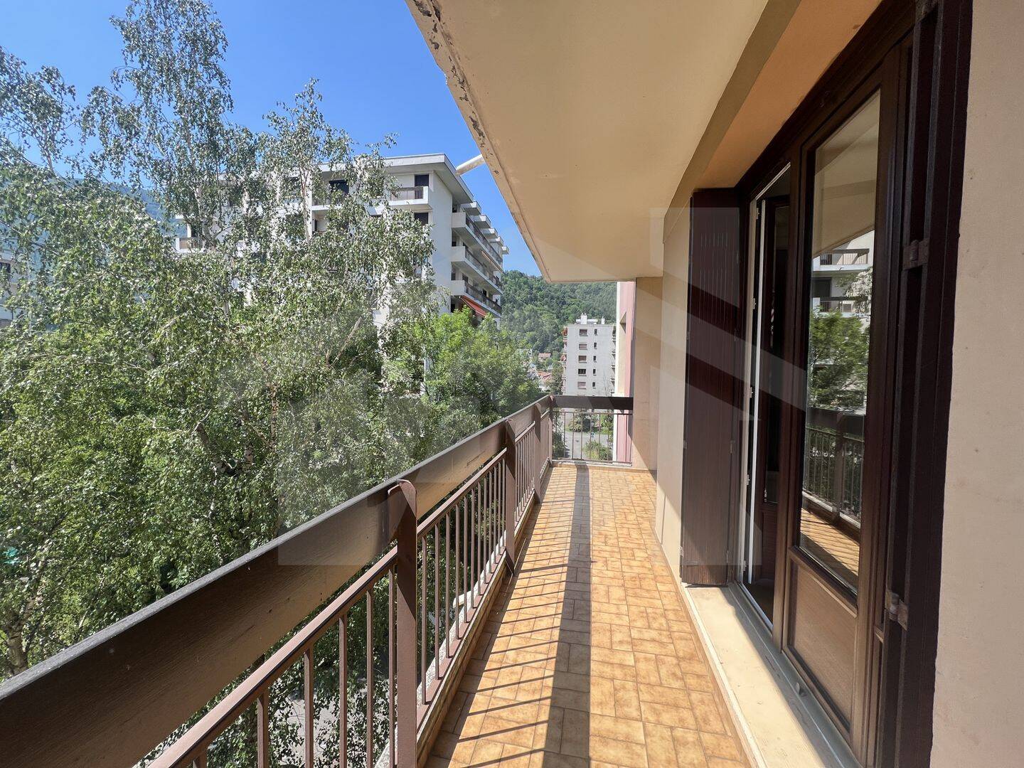Appartement 4 pièces 90 m² · à Meylan · 89,8 m² · 920 €/mois