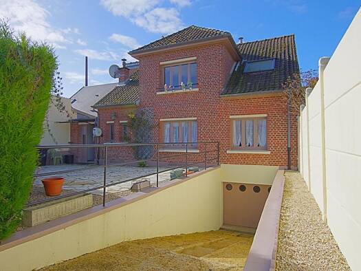 Play Roye 25 annonces Maisons à vendre Roye 80700 à partir de 71 000€, Seloger.com
