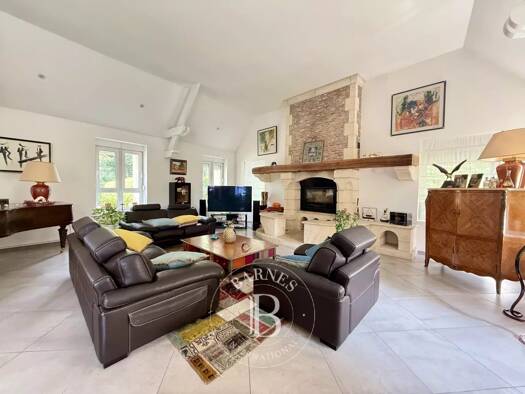 Maison à vendre 1 270 000 € 7 pièces 3 chambres 285 m² Jenlain 59144