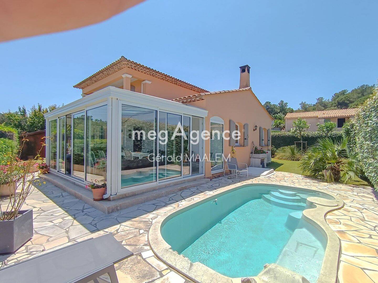 Maison 5 pièces 130 m² · à Cogolin · 130 m² · 758 000 €
