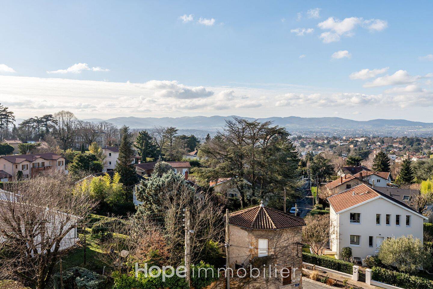 Appartement 3 pièces 82 m² · à Sainte-Foy-lès-Lyon · 82 m² · 320 000 €