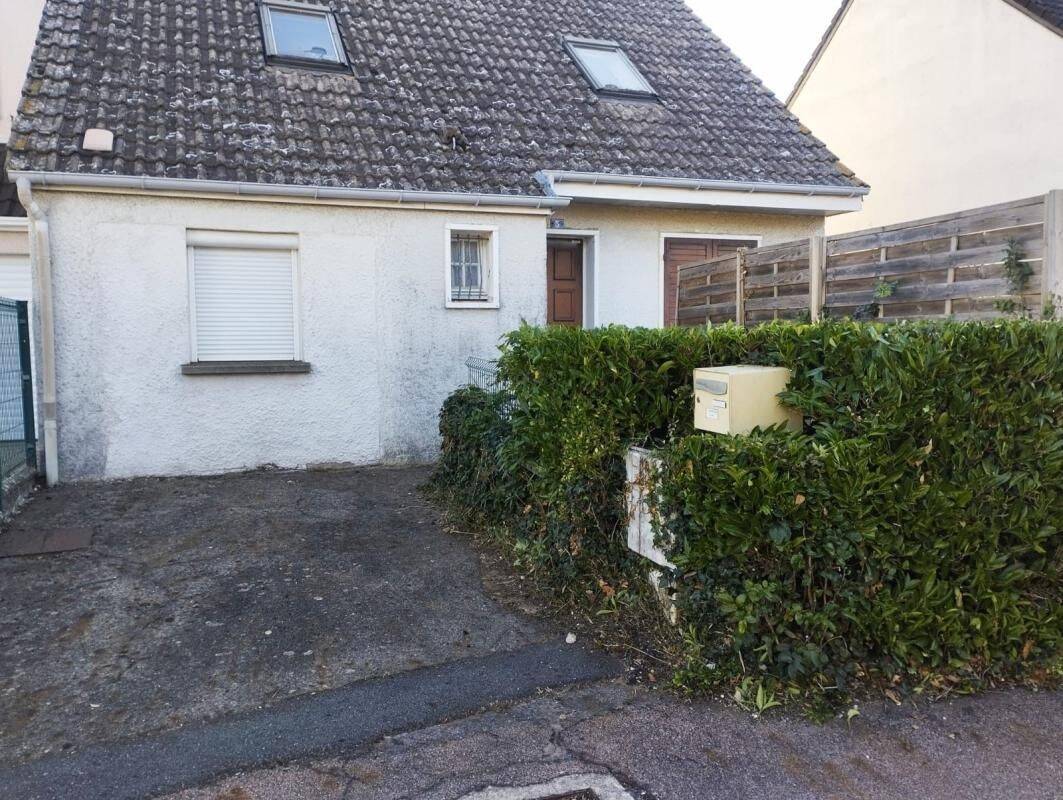 Maison 4 pièces 104 m² · à Cosne-Cours-sur-Loire · 104 m² · 97 000 €