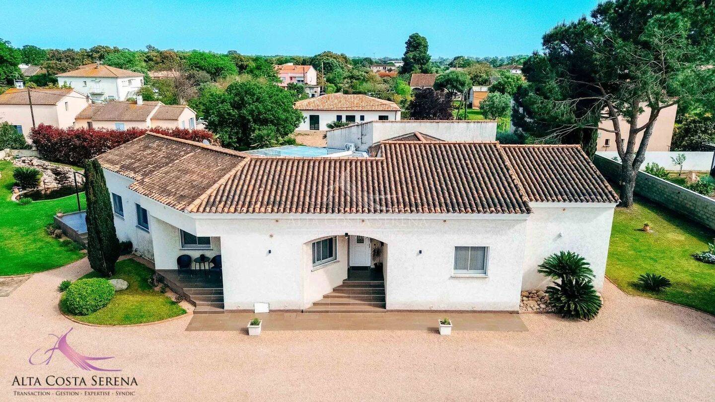 Maison 8 pièces 217 m² · à Ghisonaccia · 216,9 m² · 950 000 €