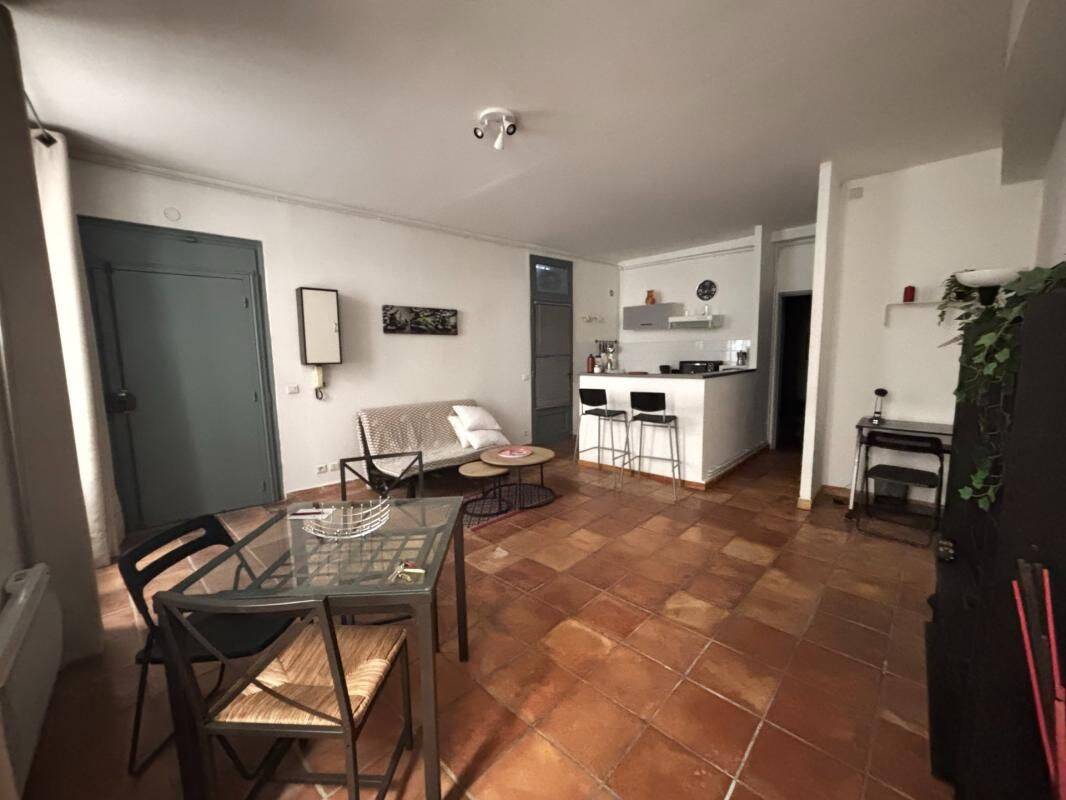 Appartement 2 pièces 45 m² · à Avignon · 45 m² · 564 €