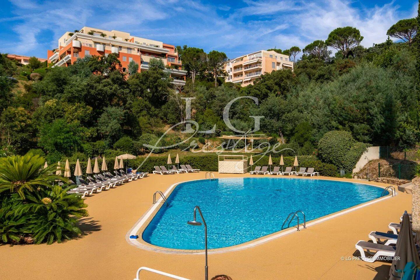 Appartement 1 pièce 28 m² · à Mandelieu-la-Napoule · 28 m² · 184 200 €