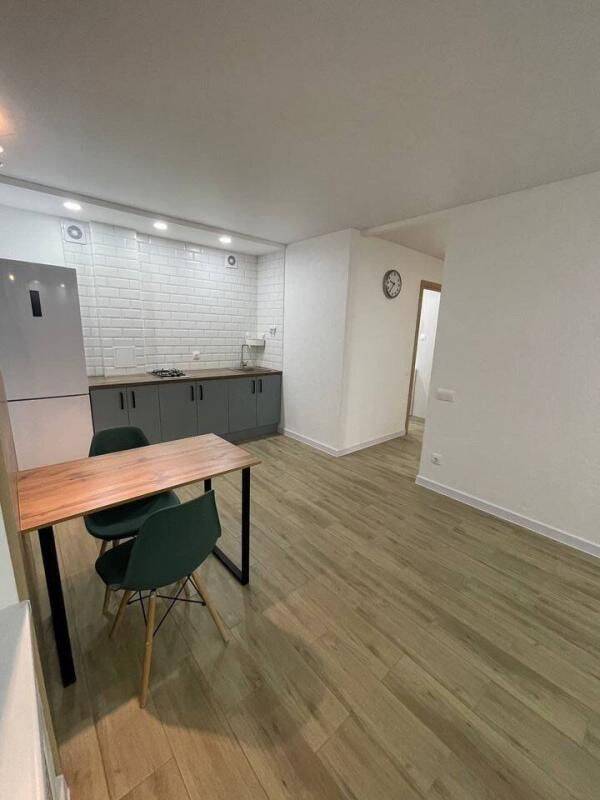 Appartement 1 pièce 32 m² · à Paris 17ème Arrondissement · 32 m² · 1 130 €