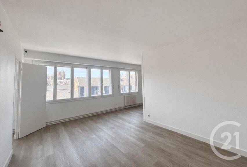 Appartement 2 pièces 56 m² · à Amiens · 55,6 m² · 568 €