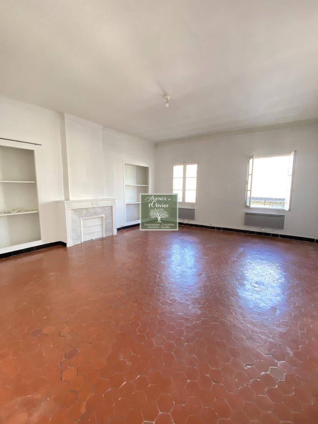 Appartement 3 pièces 88 m² · à Arles · 88 m² · 750 €