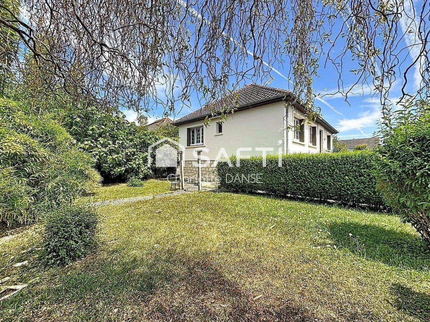 Maison 5 pièces 80 m² · à Ifs · 80 m² · 230 000 €