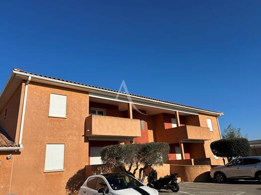 Local d'activités à louer 690 € 66 m² d'espace de stockage Ecarts Marguerittes 30320