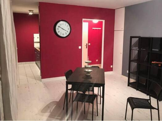 Appartement à louer - logement étudiant 595 € 2 pièces 1 chambre 35 m² 1er étage Tours 37000