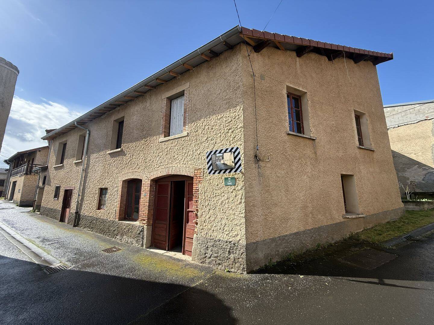 Maison 4 pièces 139 m² · à Ris · 139 m² · 38 000 €