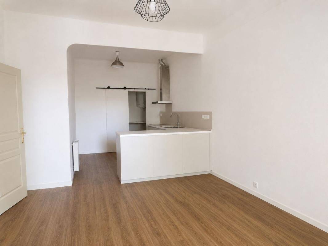 Appartement 2 pièces 68 m² · à Pertuis · 68,2 m² · 790 €