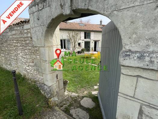 Maison à vendre 246 750 € 5 pièces 4 chambres 200 m² Prinçay 86420