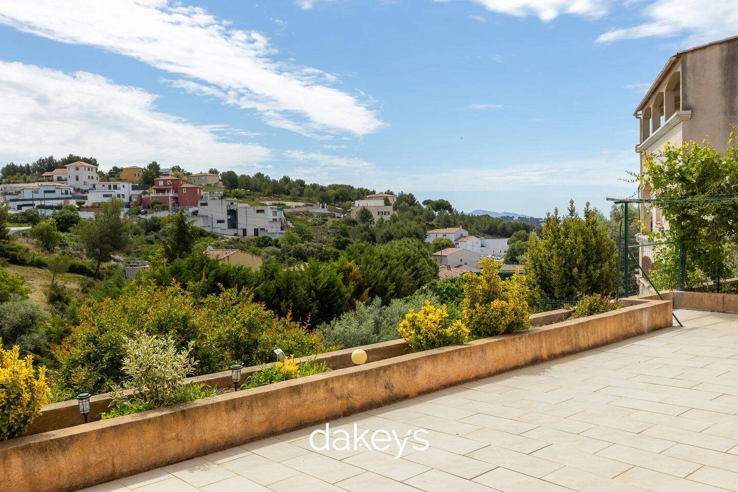 Maison 4 pièces 113 m² · à Marseille 15ème Arrondissement · 113 m² · 420 000 €