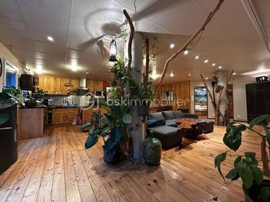 Maison de plain-pied à vendre 365 000 € 7 pièces 4 chambres 163 m² 2 223 m² de terrain Saint-Beauzély 12620