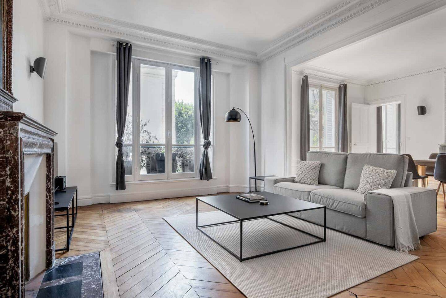 Appartement 3 pièces 124 m² · à Paris 7ème Arrondissement · 124 m² · 8 947 €/mois