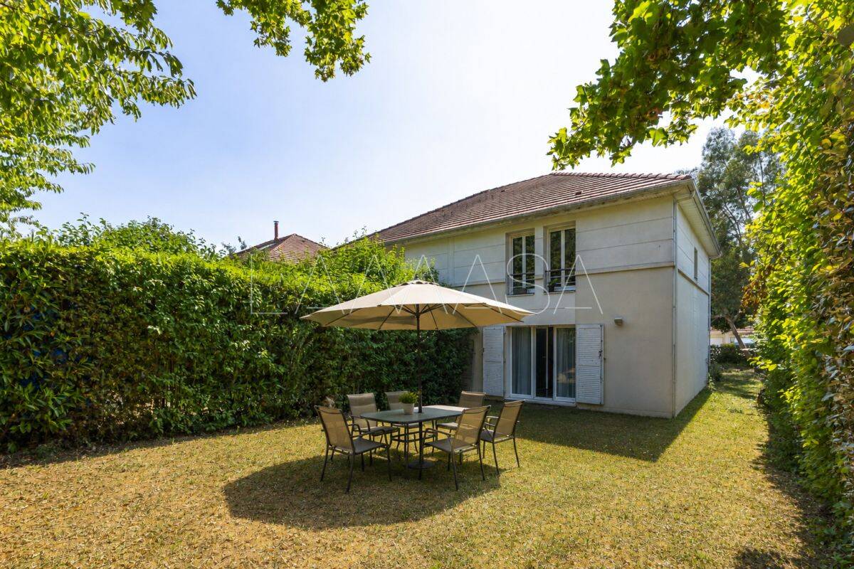 Maison 5 pièces 99 m² · à Chanteloup-en-Brie · 99 m² · 445 000 €