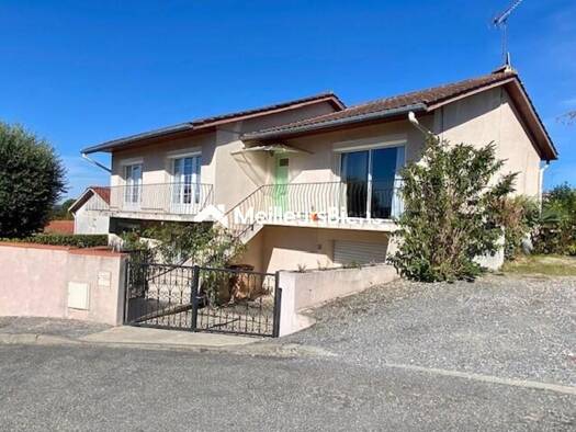 Pavillon à vendre 241 000 € 7 pièces 5 chambres 169 m² 485 m² de terrain Faubourg Nord Auch 32000