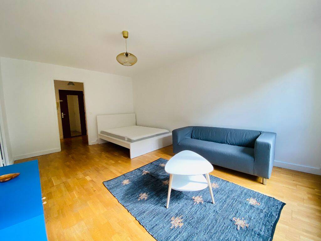 Appartement 1 pièce 37 m² · à Paris 17ème Arrondissement · 37,1 m² · 1 300 €