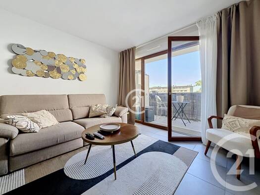 Appartement à vendre - Première occupation 337 000 € 3 pièces 2 chambres 64,8 m² Étage 3/4 Branly-Boissière Montreuil 93100