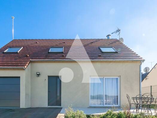 Maison à vendre 219 000 € 6 pièces 4 chambres 100 m² 1 166 m² de terrain Meilleray 77320