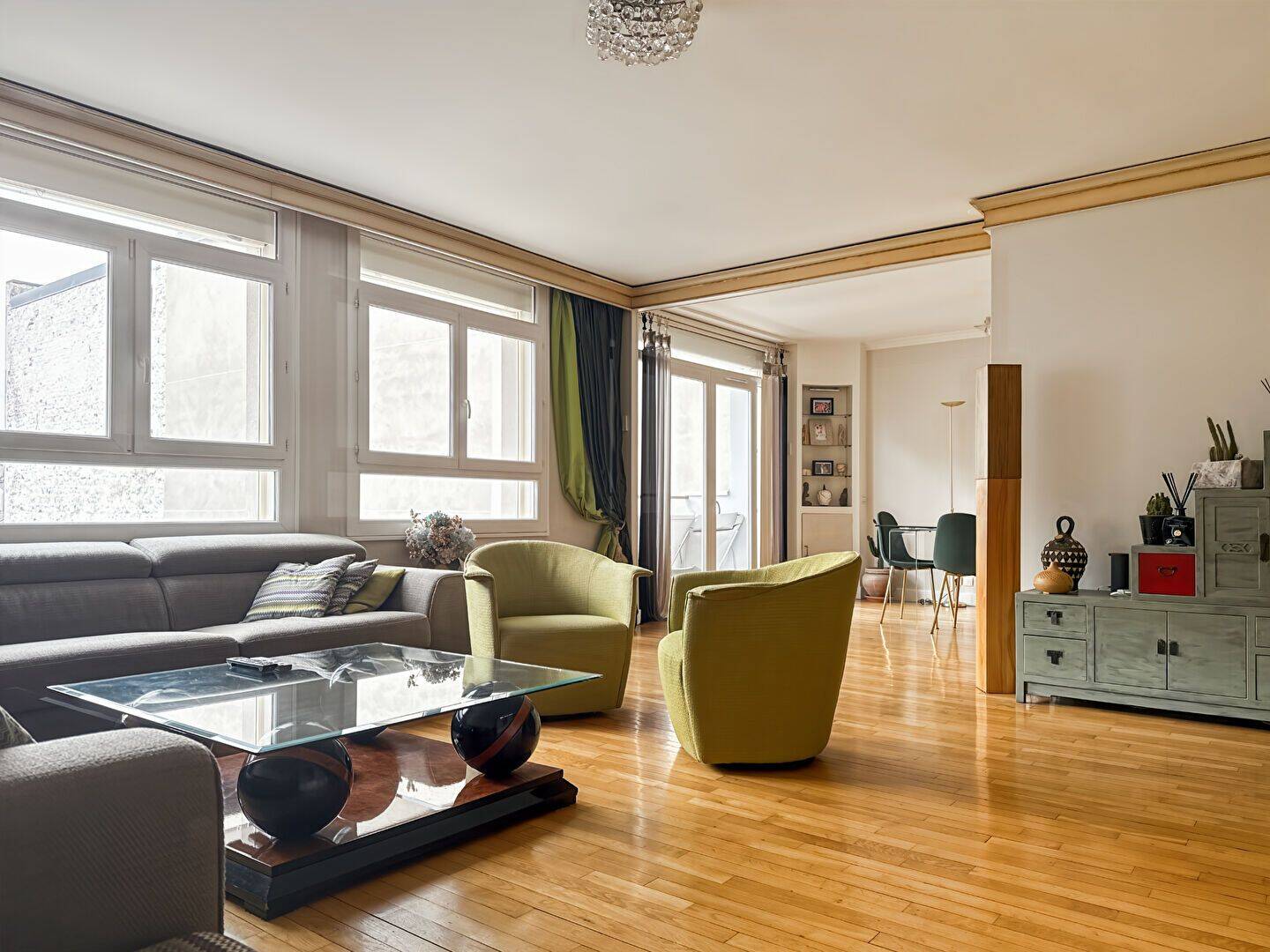 Appartement 4 pièces 95 m² · à Paris 11ème Arrondissement · 95 m² · 890 000 €