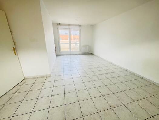 Duplex à vendre 190 000 € 4 pièces 4 chambres 98 m² Étage 1/1 Etouvie Amiens 80000