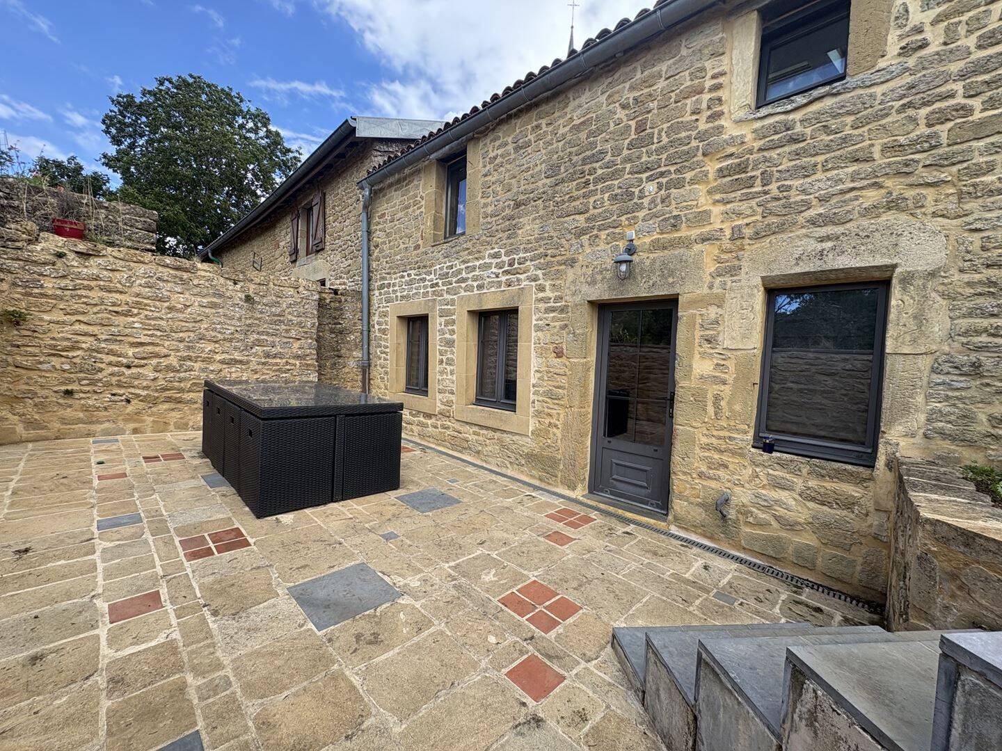 Maison 8 pièces 200 m² · à Fresnois-la-Montagne · 200 m² · 295 000 €