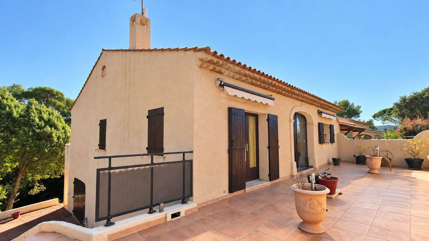 Maison 3 pièces 111 m² · à Fréjus · 110,7 m² · 513 000 €