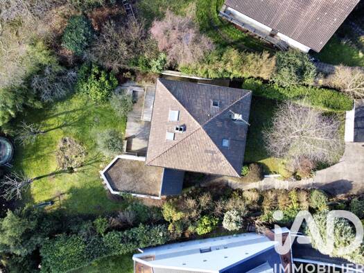 Maison à vendre 1 130 000 € 8 pièces 5 chambres 232 m² 1 099 m² de terrain Bailly 78870