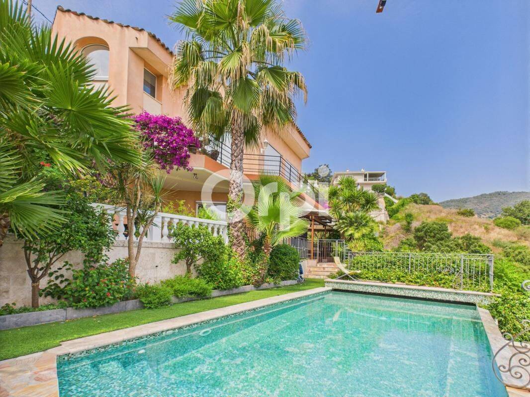 Maison 6 pièces 289 m² · à Mandelieu-la-Napoule · 289,1 m² · 1 485 000 €