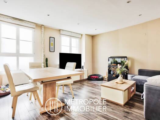 Appartement à louer 756 € 4 pièces 3 chambres 84,8 m² RDC Tarare 69170