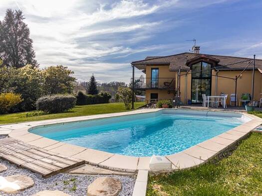 Maison à vendre 360 456 € 6 pièces 4 chambres 145,2 m² 3 348 m² de terrain Laslades 65350