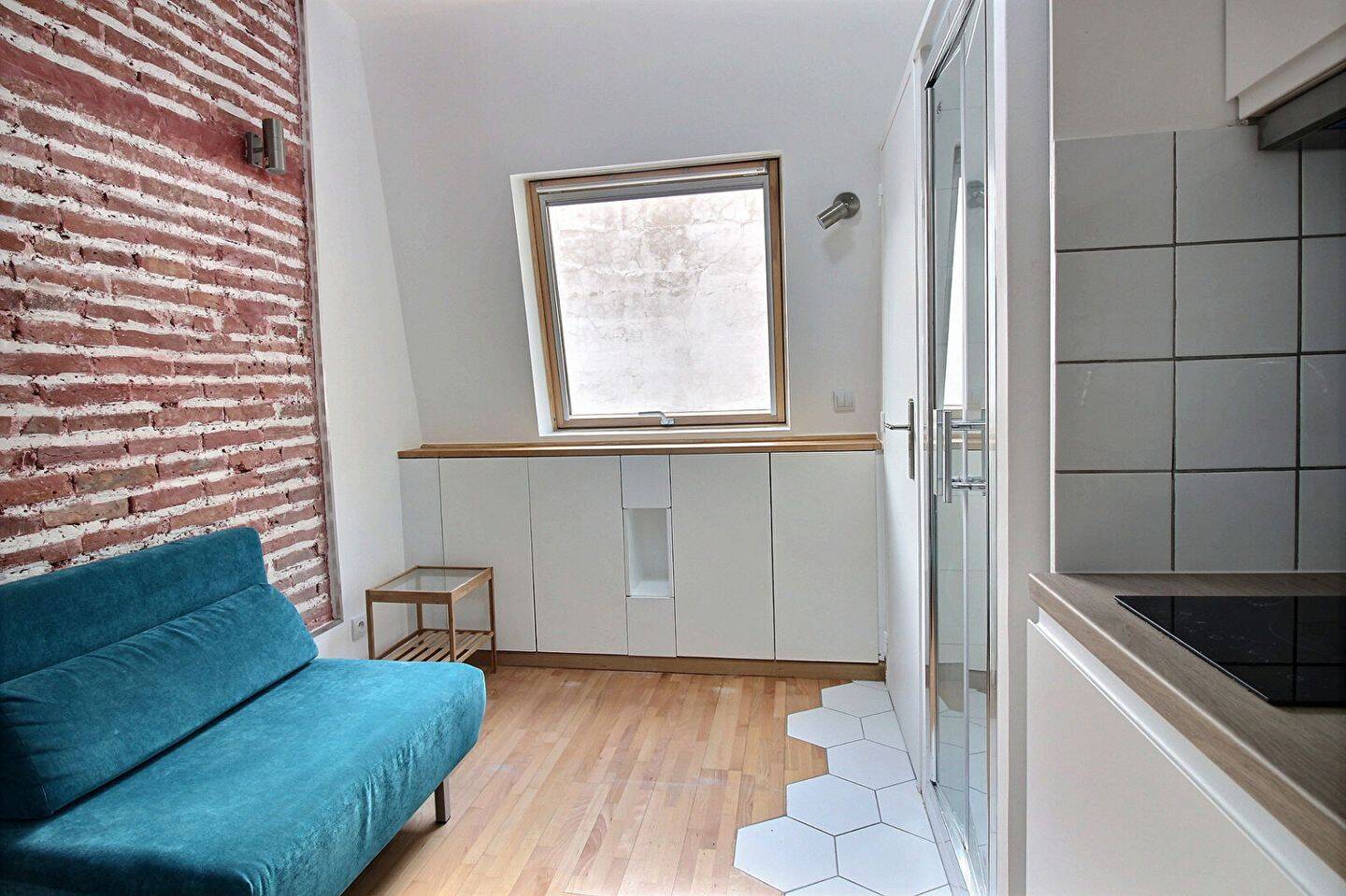Appartement 1 pièce 9 m² · à Paris 9ème Arrondissement · 9,3 m² · 728 €